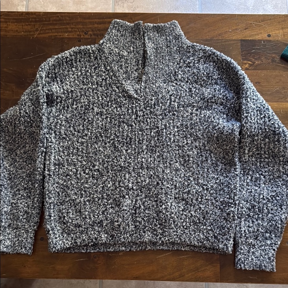 Urban Outfitters Gray V-Neck Sweater with Textured Knit
